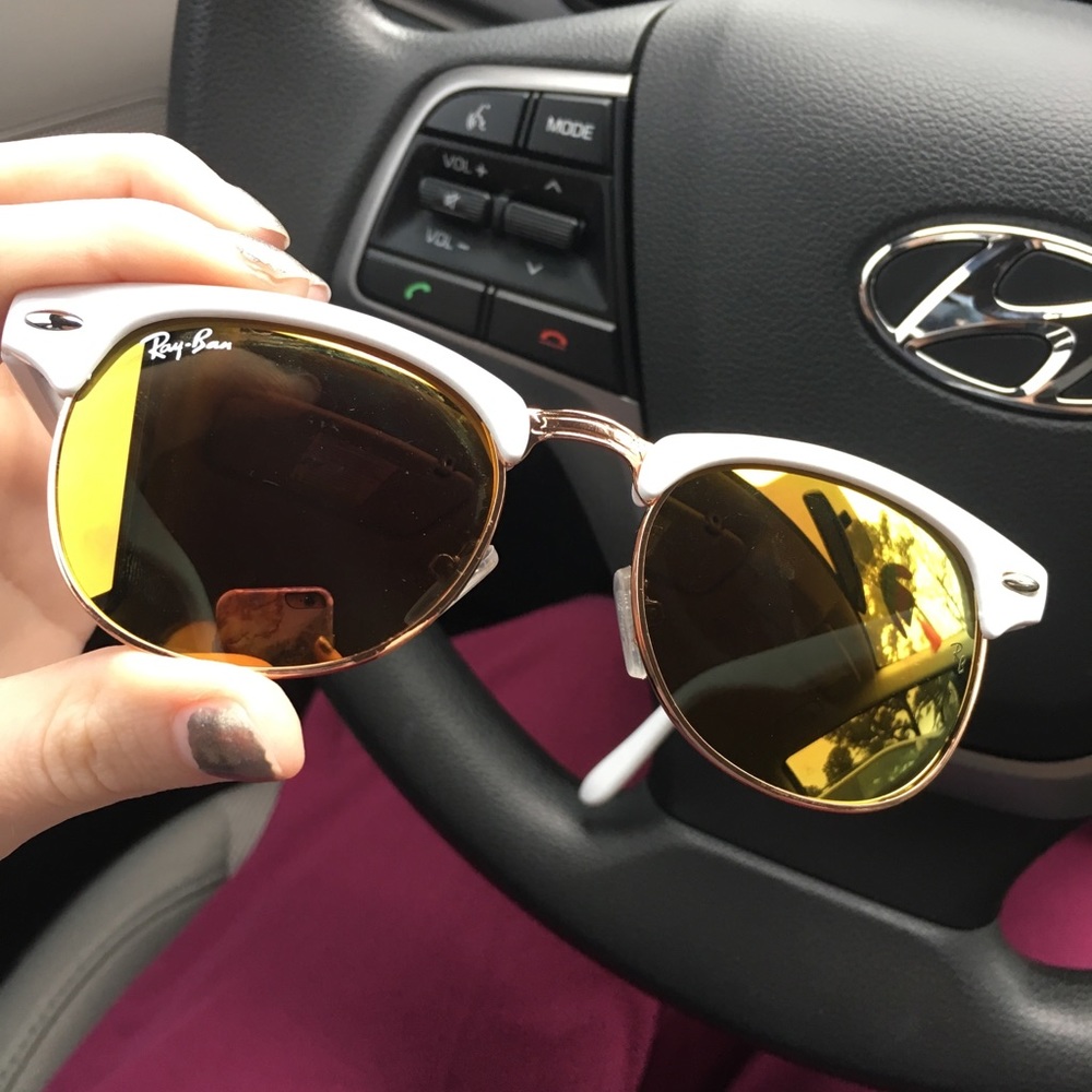 ClubMaster Ray-Bans. Authentic.